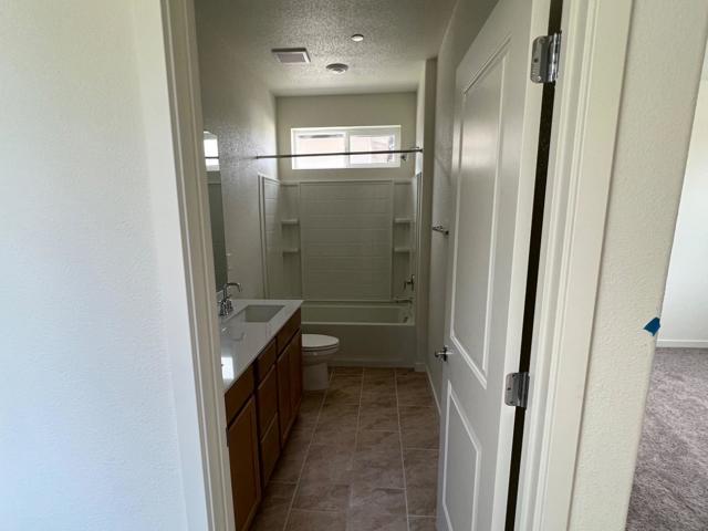 2800 High Tide Avenue, Sacramento CA: https://media.crmls.org/mediaz/f6b2a5ad-98e8-42cd-a041-cc6e9a725d3f.jpg