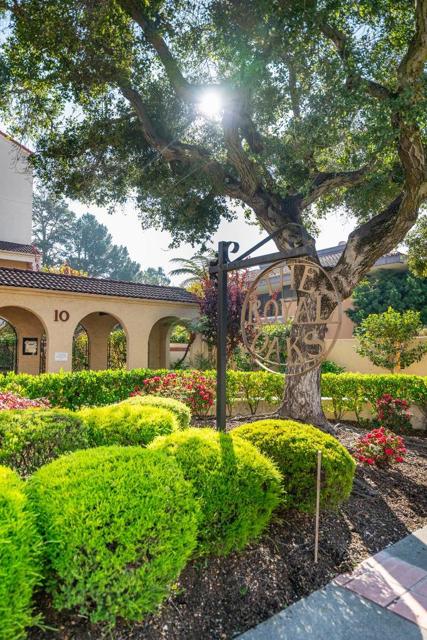 10 9th Avenue, San Mateo CA: https://media.crmls.org/mediaz/f6b33368-7071-49ae-a055-0299ea8e9ee6.jpg