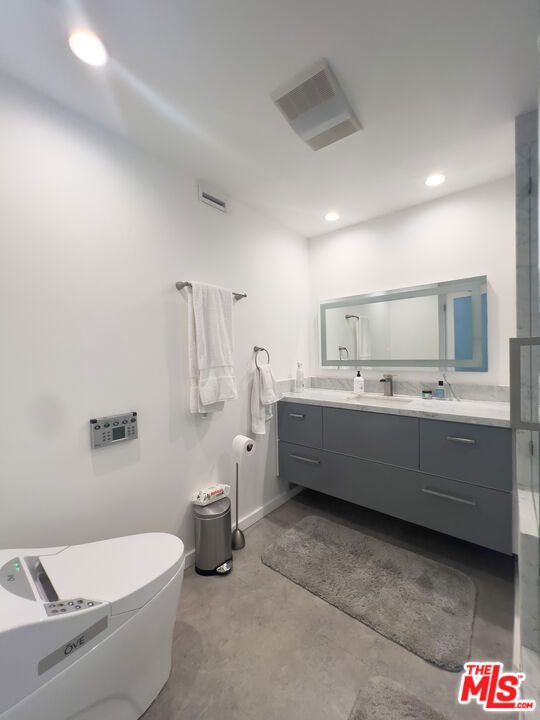 2160 Century Park East, Los Angeles CA: https://media.crmls.org/mediaz/f6b35b4e-5d5d-4654-aaf5-9b9255078455.jpg