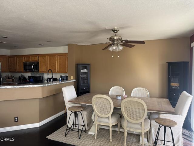 Detail Gallery Image 9 of 43 For 1174 Oyster Pl #15,  Oxnard,  CA 93030 - 4 Beds | 2/1 Baths