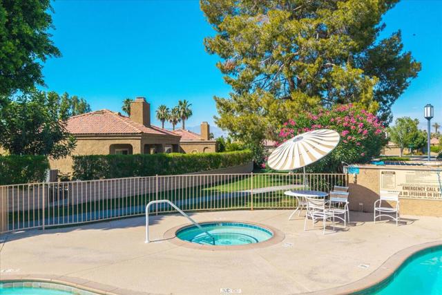 44289 Venice Court, Palm Desert CA: https://media.crmls.org/mediaz/f6b4d484-1fca-4858-9cf3-a1da546d252d.jpg