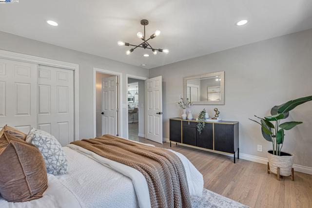 581 Kirk Ave, Sunnyvale CA: https://media.crmls.org/mediaz/f6b4ff12-bbf0-4958-bd16-68b4fceb3c36.jpg