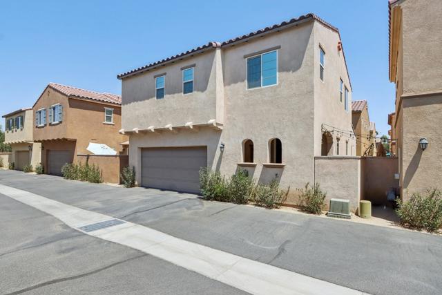 414 Via De La Paz, Palm Desert CA: https://media.crmls.org/mediaz/f6b59032-d469-45dd-b63e-7bbe3b1c01e3.jpg