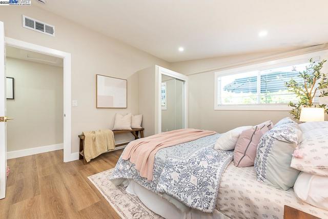 697 Lakewood Dr, Sunnyvale CA: https://media.crmls.org/mediaz/f6b5d209-5c1c-4e51-a88e-c6d69869f7ff.jpg