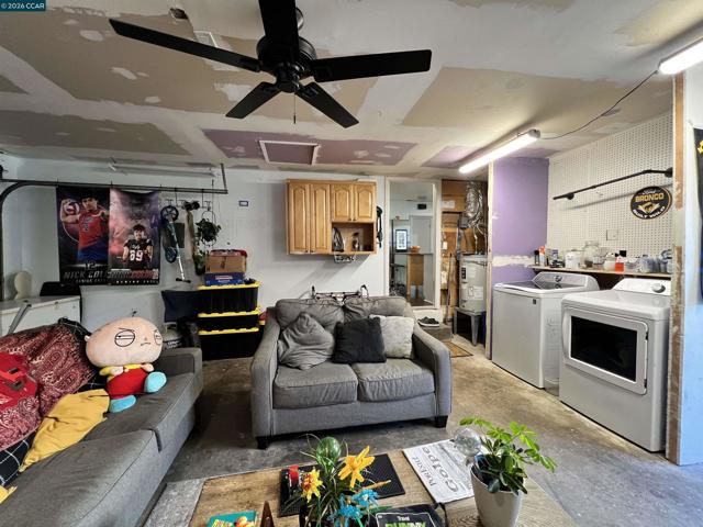 Image 19 of 24 For 251 Rose Ann Ave.