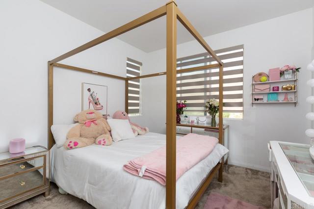 Detail Gallery Image 16 of 27 For 2222 Trevi Cir, Chula Vista,  CA 91913 - 4 Beds | 3 Baths