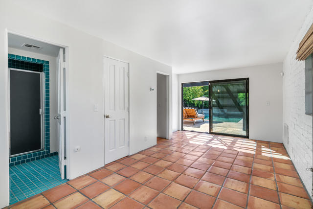 839 N Avenida Olivos, Palm Springs CA: https://media.crmls.org/mediaz/f6b7088c-3714-4c32-9125-ca5877288dd4.jpg