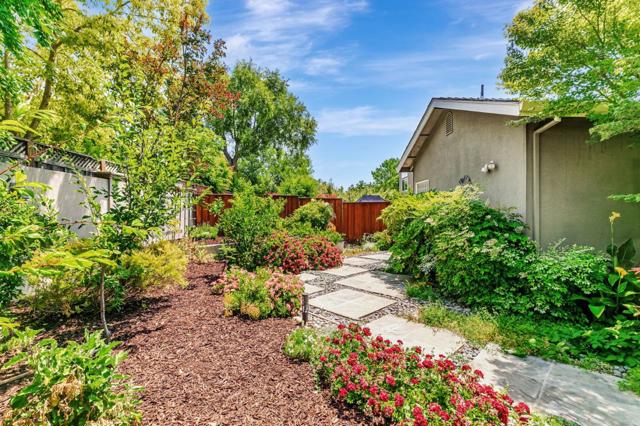 417 Belmont Way, San Jose CA: https://media.crmls.org/mediaz/f6b8d7e1-2fcb-47b8-a4ce-07c2077de41a.jpg