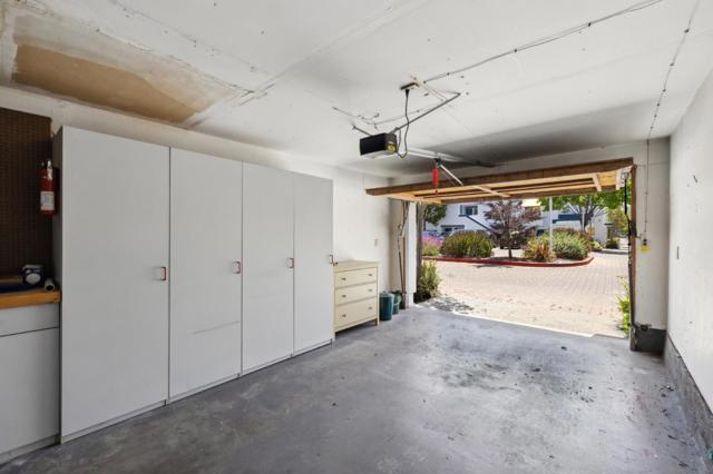 644 Portofino Lane, Foster City CA: https://media.crmls.org/mediaz/f6b96965-7454-46d4-b38c-9afe25918049.jpg