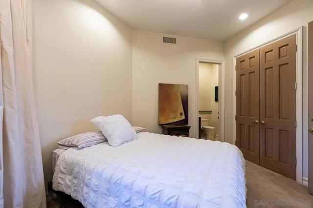 14440 Ridge Ranch Rd, Valley Center CA: https://media.crmls.org/mediaz/f6ba0576-19cc-4f98-8270-42a1f5fac1e9.jpg