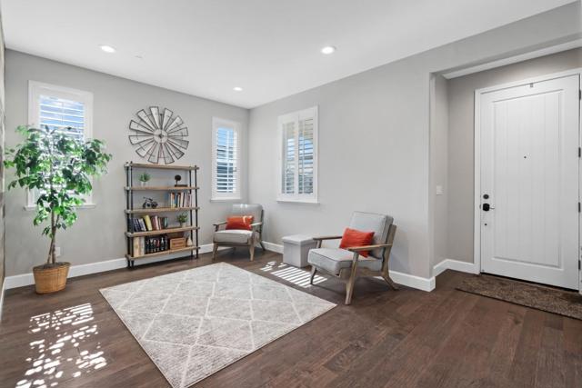 691 Toledo Drive, Hollister CA: https://media.crmls.org/mediaz/f6bad1e7-d0a4-408c-8964-c398999fab28.jpg