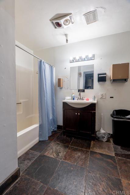 9780 Dunbar Ln Lane, El Cajon CA: https://media.crmls.org/mediaz/f6baf2a0-8737-4fc1-9560-0cb0be3be8a5.jpg