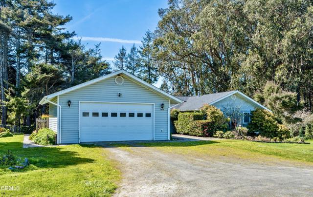 Detail Gallery Image 18 of 29 For 18070 Ocean Dr, Fort Bragg,  CA 95437 - 3 Beds | 2/1 Baths