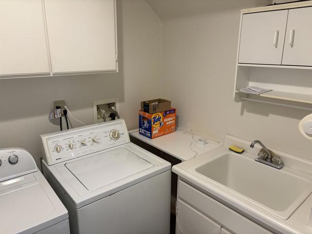 Detail Gallery Image 17 of 39 For 6033 Patmos Way, Oceanside,  CA 92056 - 2 Beds | 2/1 Baths