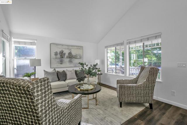 5014 Prairie Way, Antioch CA: https://media.crmls.org/mediaz/f6bd177e-5814-4ae5-a209-7d295a948139.jpg