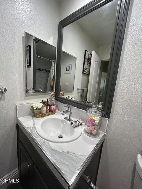 Detail Gallery Image 13 of 14 For 11715 Apple Valley Ct, Bakersfield,  CA 93312 - 4 Beds | 2 Baths