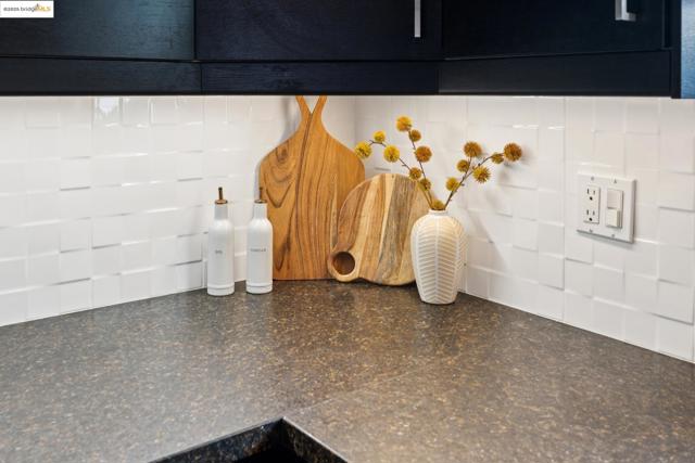 737 61st St, Oakland CA: https://media.crmls.org/mediaz/f6becf08-5c2e-4136-965c-3529b37de6a6.jpg