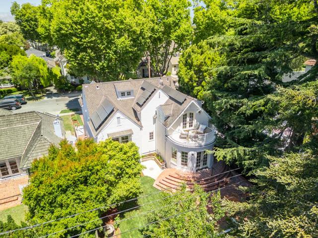 729 Concord Way, Burlingame CA: https://media.crmls.org/mediaz/f6bf5e7a-a060-4593-933c-00b5349cbdb0.jpg