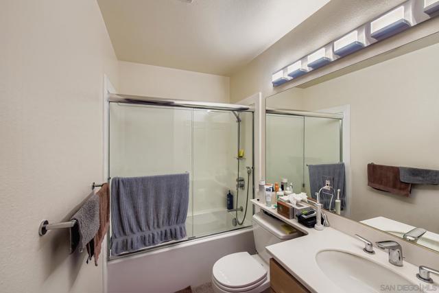 8840 Villa La Jolla Dr, La Jolla CA: https://media.crmls.org/mediaz/f6c042fc-89c9-4f10-a504-f02a4a1ff681.jpg