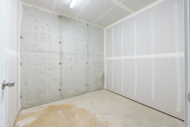 139 Flynn Avenue, Mountain View CA: https://media.crmls.org/mediaz/f6c073e9-1847-4054-bff3-668b8507ffb0.jpg