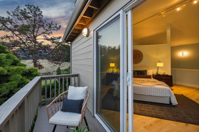 389 Avenue Granada, El Granada CA: https://media.crmls.org/mediaz/f6c0fd78-98c4-4a75-9218-448b9f08461a.jpg