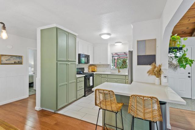354 Lenore Way, Felton CA: https://media.crmls.org/mediaz/f6c10e97-fb31-4c3f-a83b-53a1d6a1eb74.jpg