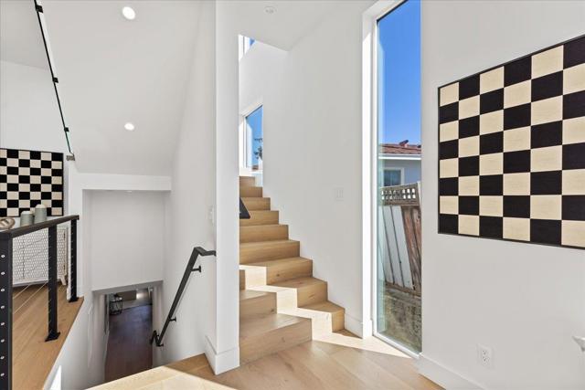 61 HILLTOP Drive, San Carlos CA: https://media.crmls.org/mediaz/f6c11897-fc6e-4045-b523-4806704c8435.jpg