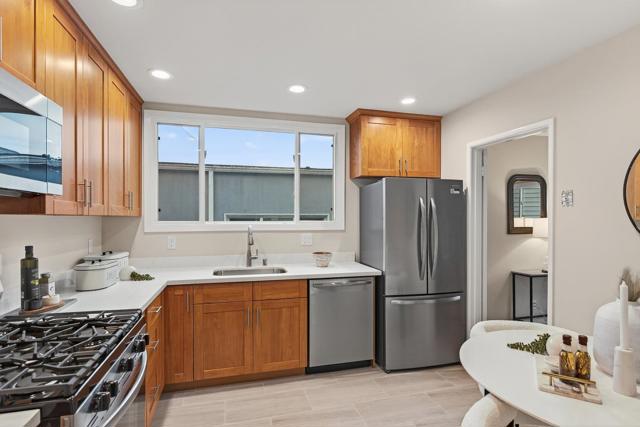 490 Westmoor Avenue, Daly City CA: https://media.crmls.org/mediaz/f6c12862-cd90-4010-bc25-979e372e6dd3.jpg