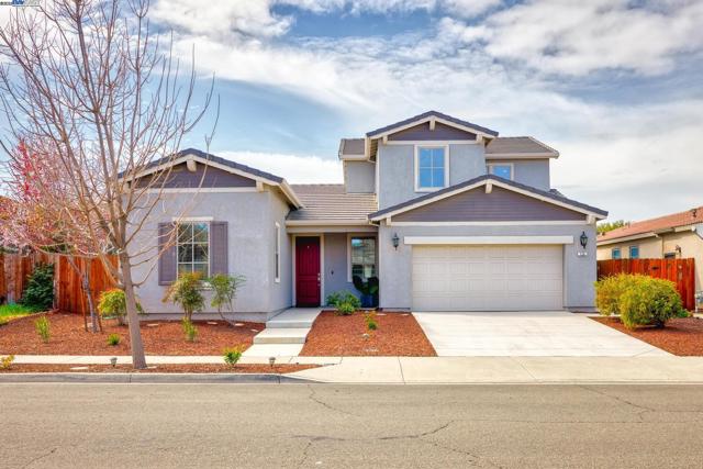 115 Lemon Blossom Ln, Patterson CA: https://media.crmls.org/mediaz/f6c142bf-a422-41c9-9cb9-8924daacc32a.jpg
