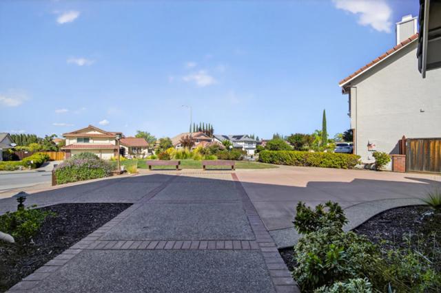 1120 Valley Quail Circle, San Jose CA: https://media.crmls.org/mediaz/f6c1e7d9-798c-44f4-8bed-b97e626ca491.jpg