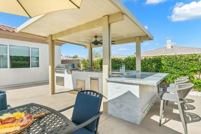 44830 Via Mirabel, La Quinta CA: https://media.crmls.org/mediaz/f6c30a6c-3d77-4b56-abc4-0a7c6855a4c0.jpg