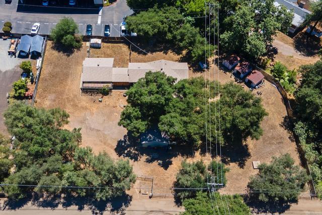 1453 OLIVEWOOD LN, Alpine CA: https://media.crmls.org/mediaz/f6c3173f-05c2-48d8-981a-72c194974eb7.jpg