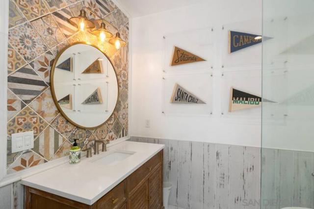 840 C Ave, Coronado CA: https://media.crmls.org/mediaz/f6c336da-5e17-49d5-bfe4-01c96c734859.jpg