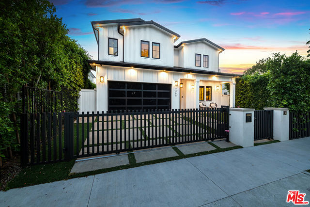 4365 Kraft Avenue, Studio City CA: https://media.crmls.org/mediaz/f6c3555c-7f3f-4423-b9a1-f8c2ed28142b.jpg