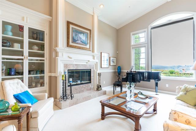 2377 Vern Drive, Fallbrook CA: https://media.crmls.org/mediaz/f6c3d780-2654-4941-bcba-eb8fed9e51c1.jpg