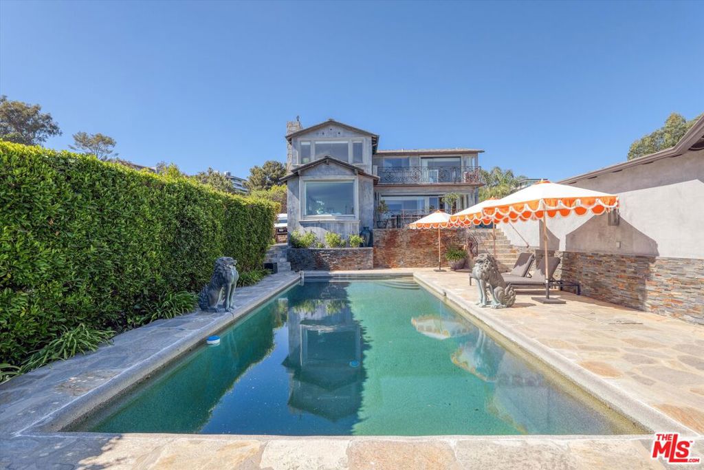 1300 Summitridge Drive