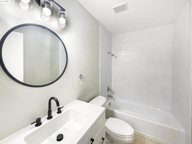 883 Calle De Verde, San Jose CA: https://media.crmls.org/mediaz/f6c5330f-59c8-42f9-80bf-88914c386f94.jpg