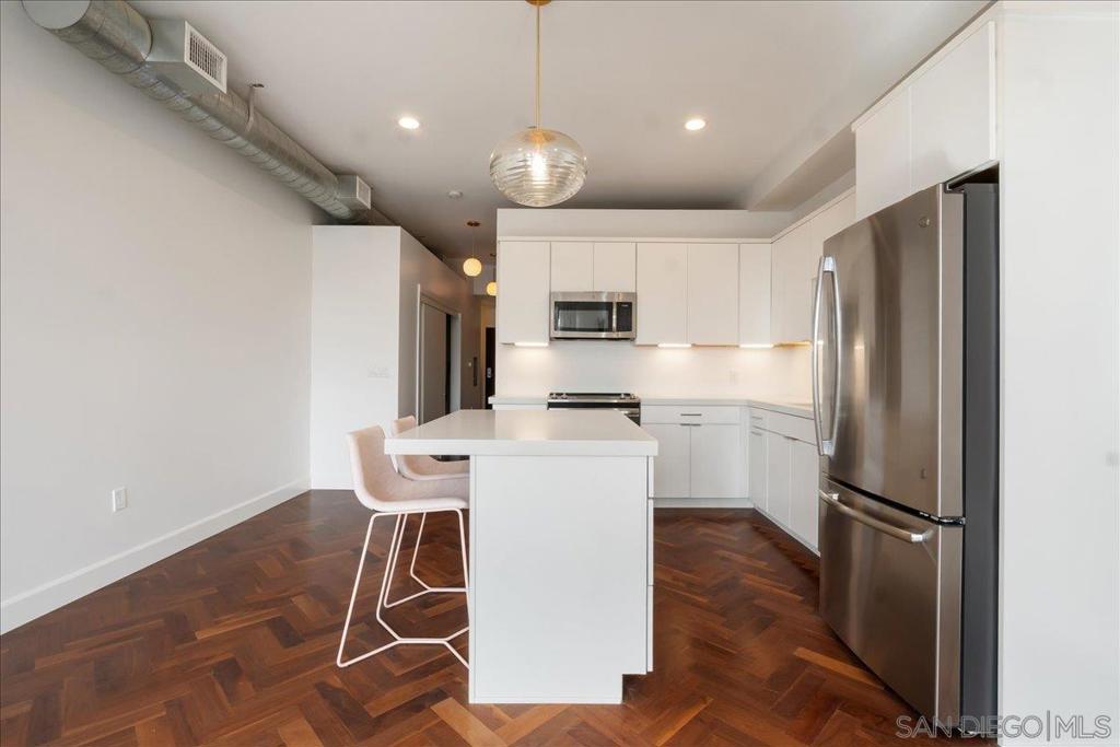 889 Date St. - photo 9