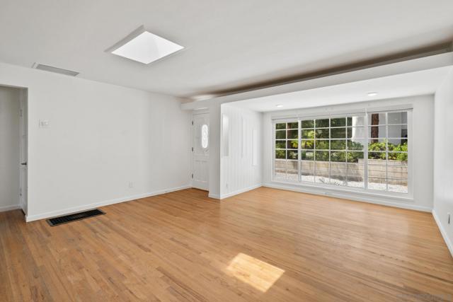 2821 N Arroyo Drive, San Diego CA: https://media.crmls.org/mediaz/f6c5d5b8-7181-4b58-8886-0ba80c521115.jpg