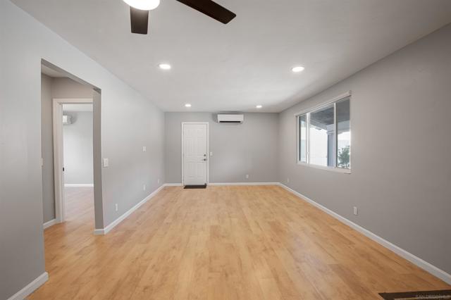 1996 Rohn Rd, Escondido CA: https://media.crmls.org/mediaz/f6c6927a-59bc-4e7c-b2b9-2dd2150e9cb8.jpg