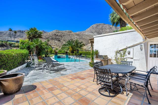 40480 Via Entrada, Rancho Mirage CA: https://media.crmls.org/mediaz/f6c7238b-8612-414f-b97c-9a4fbda4a258.jpg