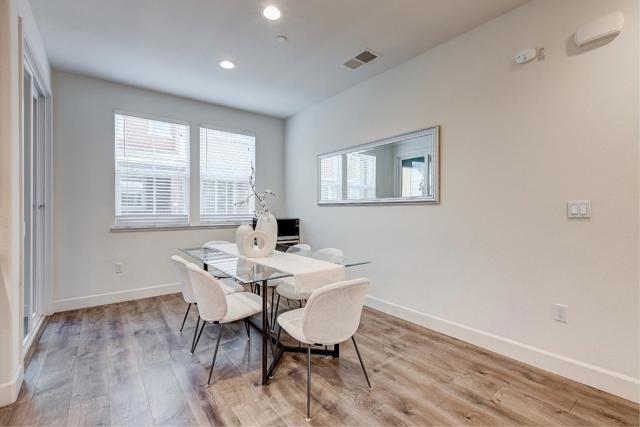 38924 Lemongrass Way, Newark CA: https://media.crmls.org/mediaz/f6c78df9-7497-4dc4-a785-cd9f3b1d6c1b.jpg