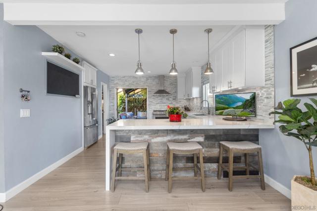 4407 Bancroft St, San Diego CA: https://media.crmls.org/mediaz/f6c7fc9d-d767-4f17-82fd-43ba9b488ca6.jpg