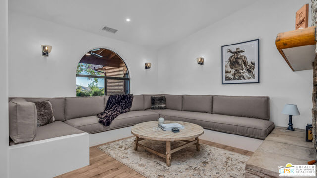 53655 Annie Oakley Road, Pioneertown CA: https://media.crmls.org/mediaz/f6c81351-99e3-47e0-9de3-efa1b65c9eb2.jpg