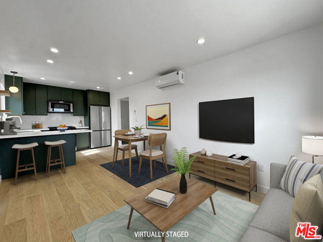 5810 S Halm Avenue, Los Angeles CA: https://media.crmls.org/mediaz/f6c84d45-7443-48b7-96a3-d57fc0505342.jpg