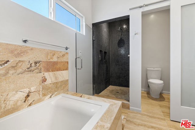 145 Napoleon Street, Playa del Rey CA: https://media.crmls.org/mediaz/f6c8672a-4b15-497c-ac6e-fb9aebab87de.jpg