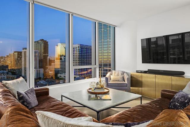 888 W E Street, San Diego CA: https://media.crmls.org/mediaz/f6c8fe51-0a35-4a1d-b34f-de21f76294cc.jpg