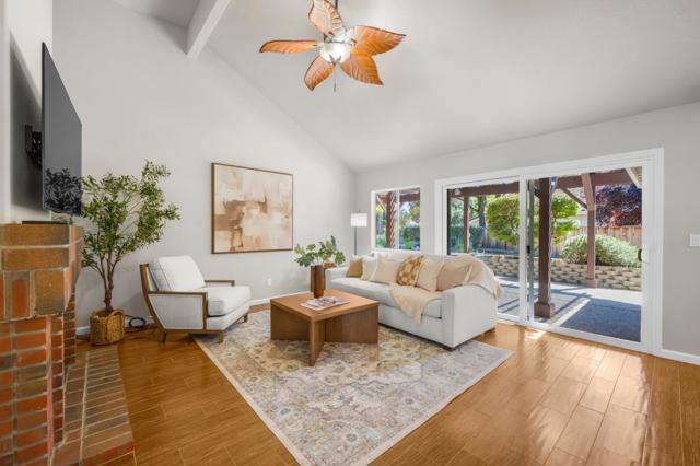 17157 Heatherwood Way, Morgan Hill CA: https://media.crmls.org/mediaz/f6c9d7e6-b064-4146-8a3e-96862e0b7fda.jpg