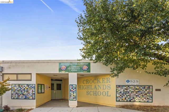 Image 52 of 58 For 685 Calmar Ave