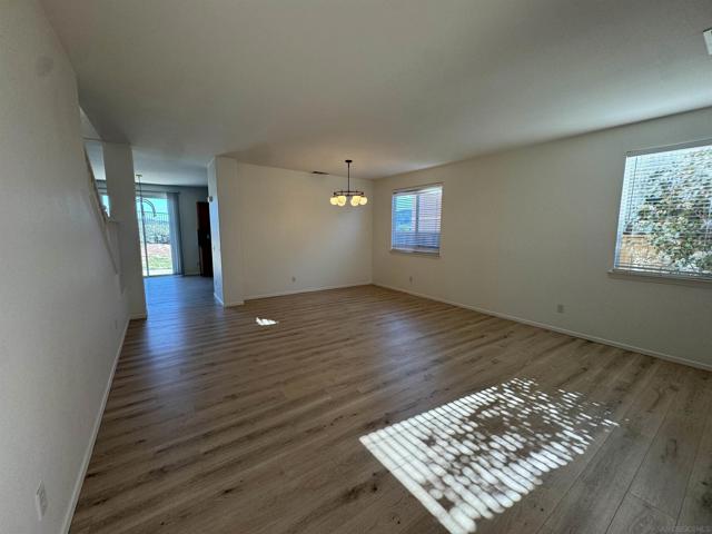 Image 11 of 30 For 46197 Via La Tranquila